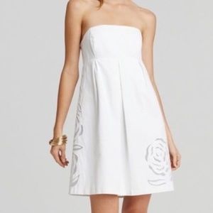 Adorable Lilly Pulitzer Betsey white embroidered cotton dress with floral cutout